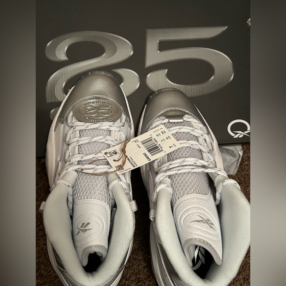 NWT/NIB Rbk Question mid - Picture 13 of 13